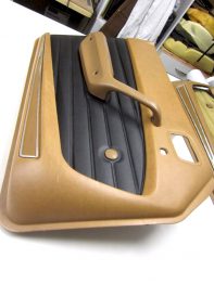 Gainage panneau de porte 504 RC Sellerie