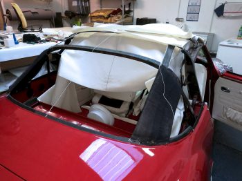 Rénovation capote Karmann Ghia RC Sellerie