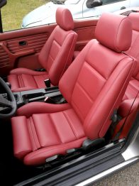 Sellerie cuir BMW 325 E30 après rénovation RC Sellerie