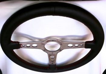 Volant cuir Alpine A310 après rénovation RC Sellerie