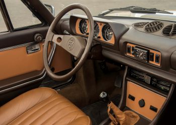 Gainage cuir portes combiné et décors console Cabriolet 504 RC Sellerie