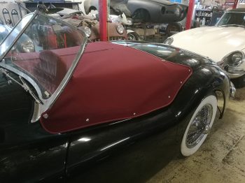 Création d’un couvre tonneau en toile Alpaga Jaguar XK 140 RC Sellerie