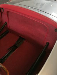 Réalisation moquettes Porsche Spider 555 RC Sellerie