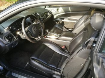 Rénovation ciel de toit en Alcantara sur Jaguar XKR-S par RC Sellerie RC Sellerie