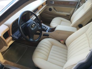 Rénovation sièges cuir magnolia Jaguar XJ40 RC Sellerie