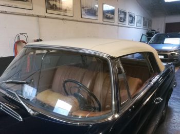 Mercedes W111 Cabriolet remplacement capote en alpaga RC Sellerie