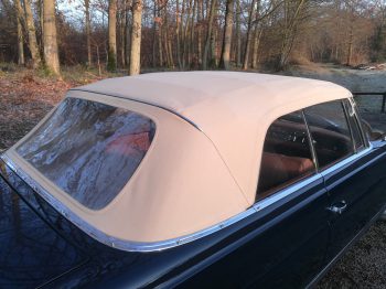 Mercedes W111 Cabriolet remplacement capote en alpaga RC Sellerie