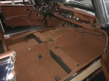 Mercedes W111 Cabriolet Renouvellement des moquettes RC Sellerie