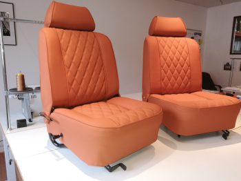 Sièges Mini MK5 rénovés en simili à losanges RC Sellerie