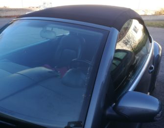 Remplacement d'une capote en alpaga sur New Beetle RC Sellerie