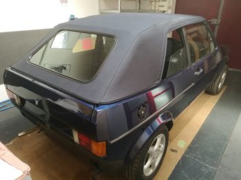 Remplacement capote vinyle bleu marine sur Golf 1 RC Sellerie