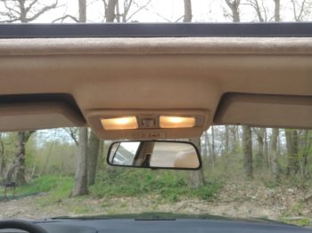 Rénovation ciel de toit avec toit ouvrant  XJ40 Jaguar RC Sellerie