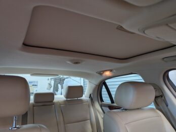 Rénovation ciel de toit et ébénisteries sur Jaguar XJ6 - X350 avec toit ouvrant par RC Sellerie RC Sellerie
