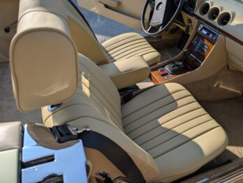Réalisation d'une sellerie complète en cuir pour Mercedes 450 SL - R107 par RC Sellerie RC Sellerie