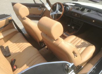 Rénovation des sièges en simili cuir chamois sur 504 Cabriolet Série 3 par RC Sellerie RC Sellerie