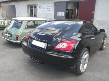 Remplacement du ciel de toit d'un Crossfire Chrysler RC Sellerie