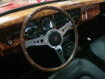 Tableau de bord en ronce de noyer Jaguar MK2 RC Sellerie