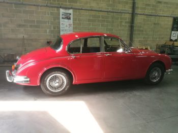 Fin du chantier de rénovation de l'intérieur de la Jaguar MK2 RC Sellerie