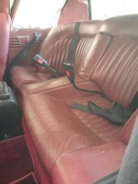 Banquette AR Jensen Interceptor II avant travaux de rénovation RC Sellerie
