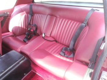 Interieur cuir rénové sur Jensen Interceptor II RC Sellerie