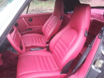 Réalisation d'un intérieur complet en cuir rouge Flamencorot sur Porsche 911 - 964 par RC Sellerie RC Sellerie
