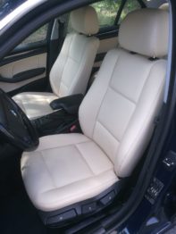 Conversion d'une sellerie tissu en sellerie cuir sur BMW E46 par RC Sellerie RC Sellerie