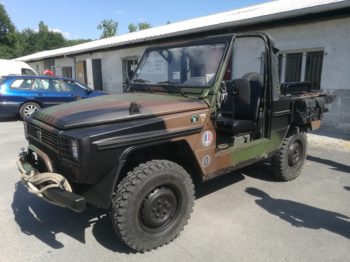 Remplacement de la sellerie d'un Peugeot P4 RC Sellerie