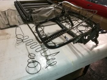 Réparation des suspensions avec ressorts - VW Coccinelle RC Sellerie