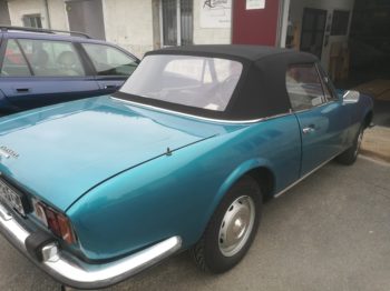 Remplacement de la capote en Alpaga d'un cabriolet 504 série 1 par RC Sellerie RC Sellerie