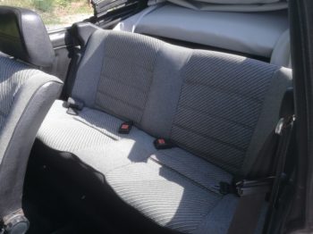 Nettoyage profond des tissus d'origine et remplacement des mousses d'une sellerie de Golf Cabriolet GLI RC Sellerie