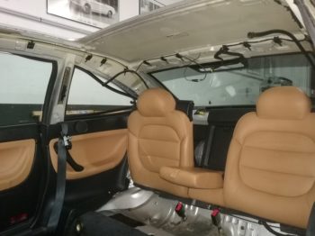Dépose du ciel de toit Coupé 406 pour remplacement du tissu  RC Sellerie
