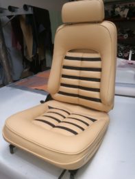 Réalisation des sièges en cuir Daytona d'une BB512 par RC Sellerie RC Sellerie