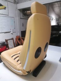 Réalisation des sièges en cuir Daytona d'une BB512 par RC Sellerie RC Sellerie