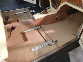 Réalisation d'un kit moquette luxe sur mesure  RC Sellerie