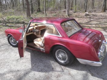 Rénovation et personnalisation de la sellerie d'une Facel Vega par RC Sellerie RC Sellerie