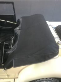Réalisation d'un demi tonneau-cover en Alpaga par RC Sellerie RC Sellerie
