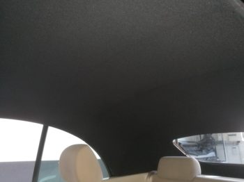 Remplacement d'un ciel de toit et de ses rappels sur VW New Beetle cabriolet par RC Sellerie RC Sellerie