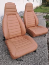 Remplacement des garnitures en cuir des places avant sur Porsche 911 SC par RC Sellerie  RC Sellerie