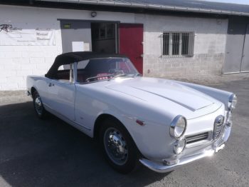  Remplacement de la capote en Alpaga d'un Spider Alfa Romeo 2600 Touring par RC Sellerie RC Sellerie
