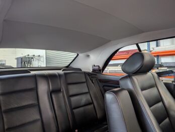 Remplacement du ciel de toit gris d'un Cabriolet Mercedes Type 124 par RC Sellerie RC Sellerie