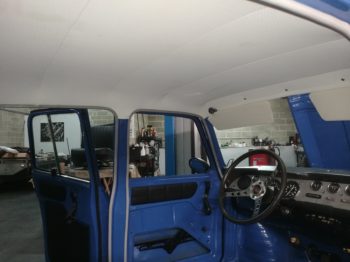 R8 Gordini remplacement du ciel de toit - RC Sellerie RC Sellerie