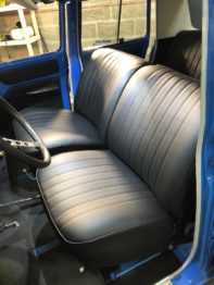 Sièges avant R8 Gordini en simili cuir par RC Sellerie RC Sellerie