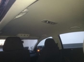 Remplacement du tissu du ciel de toit d'une VW Passat B6 par RC Sellerie à Gambais RC Sellerie