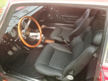 Rénovation complète d'un intérieur cuir sur un Coupé 2000 Bertone Alfa Romeo par RC Sellerie à Gambais RC Sellerie