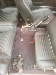 Remplacement des moquettes sur un Coupé 2000 Bertone Alfa Romeo par RC Sellerie à Gambais RC Sellerie