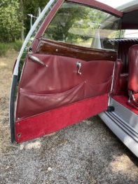 Remplacement des moquettes d'habitacle sur un Coach Delage de 1938 par RC Sellerie RC Sellerie