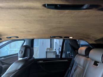 Remplacement ciel de toit typé Alcantara sur un BMW X5 E70 par RC Sellerie RC Sellerie