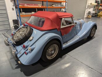 Confection sur mesure d'une capote en Alpaga Bordeaux pour une Morgane Plus 4 par RC Sellerie RC Sellerie