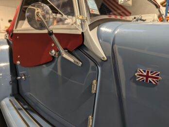 Confection sur mesure des side-screen en Alpaga Bordeaux pour une Morgane Plus 4 par RC Sellerie RC Sellerie