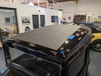 Résultat final du remplacement de la toile en vinyle d'une Peugeot 201 par RC Sellerie RC Sellerie